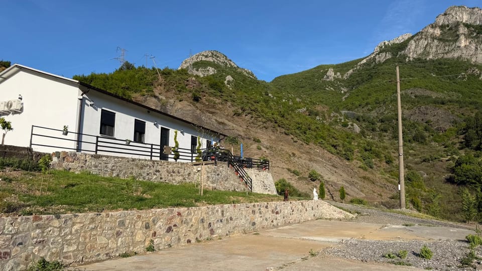 Xhoen guesthouse Bed and Breakfast in Montenegro