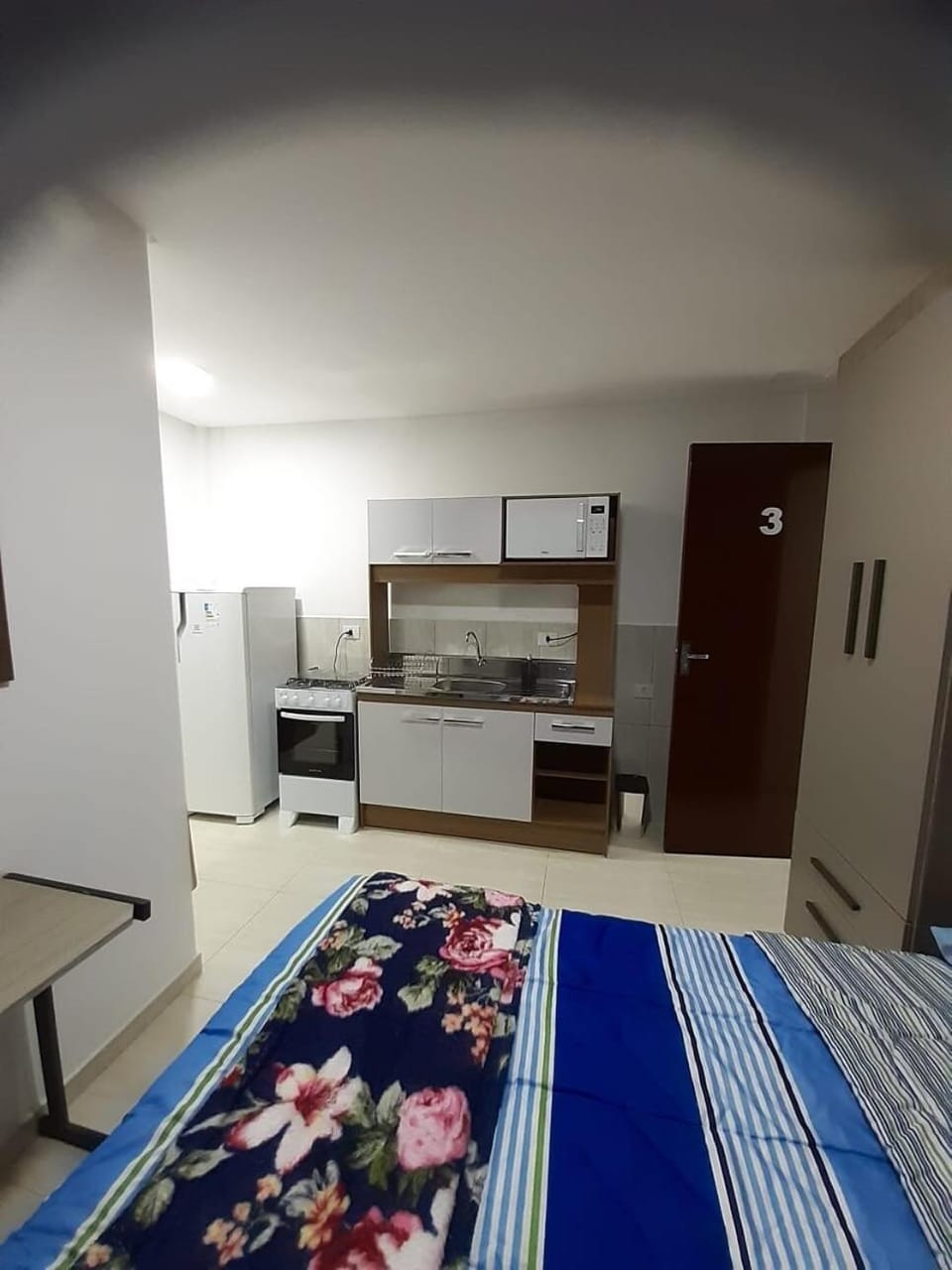Bed, Kitchen or kitchenette, Photo of the whole room, Bedroom, oven