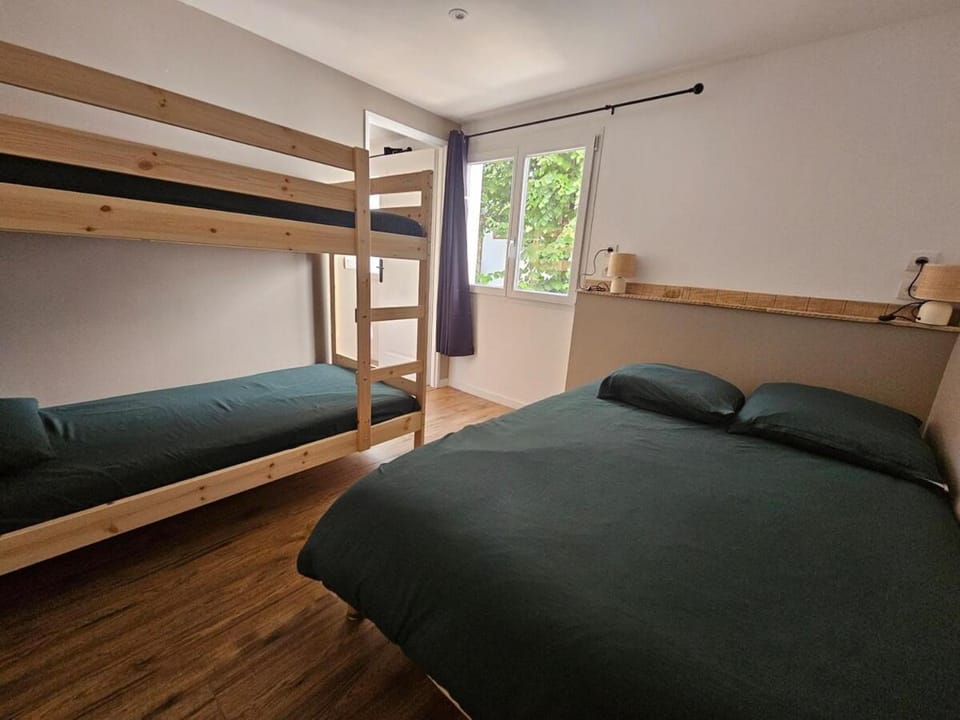 T2 climatisé à 50m du port et de la plage Apartment in Mèze