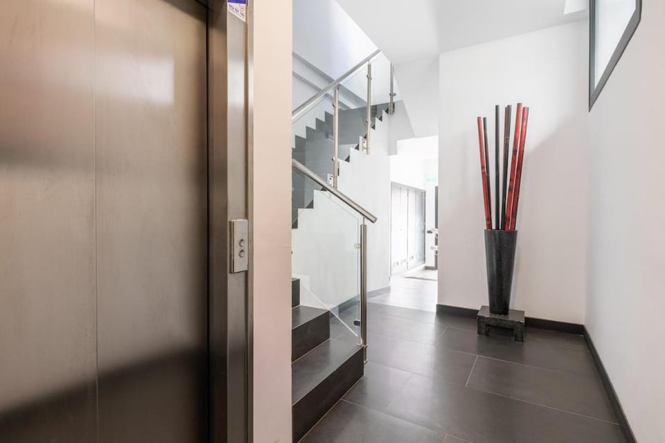 Atico moderno en Nervion con terraza Apartment in Seville