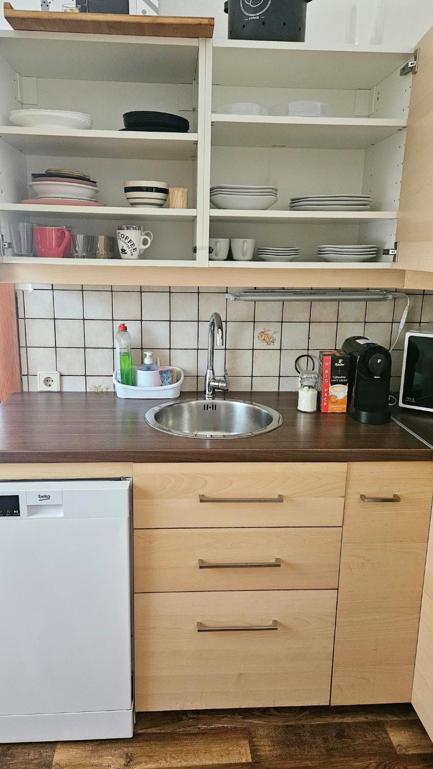 Coffee/tea facilities, Kitchen or kitchenette