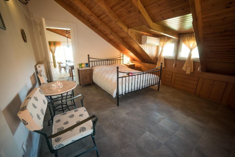 Billi's Loft Apartment in Peloponnese Region