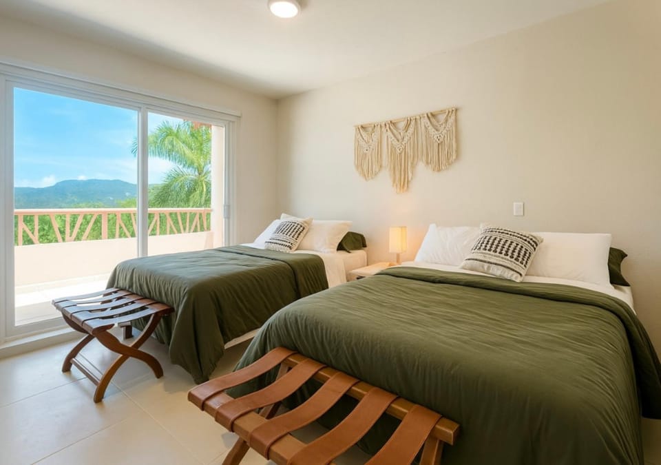 Bed, Balcony/Terrace, Bedroom