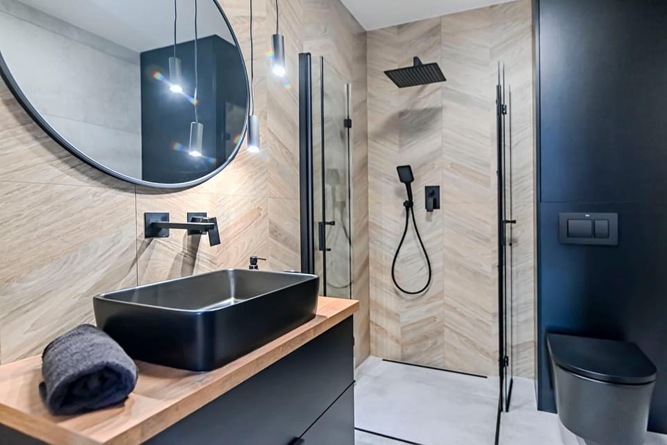 Shower, Bathroom, towels