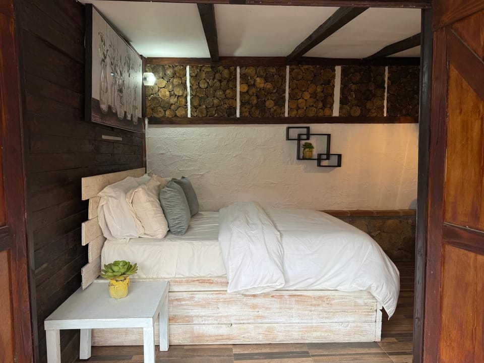 Roca Jardin Chalet Bed and Breakfast in State of Baja California