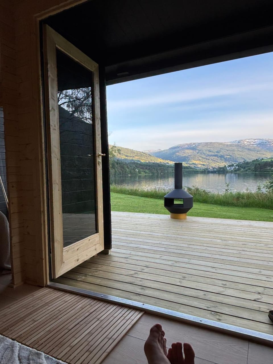 Simple Lakeside Anex - By the Water's Edge Campground/ 
RV Resort in Vestland