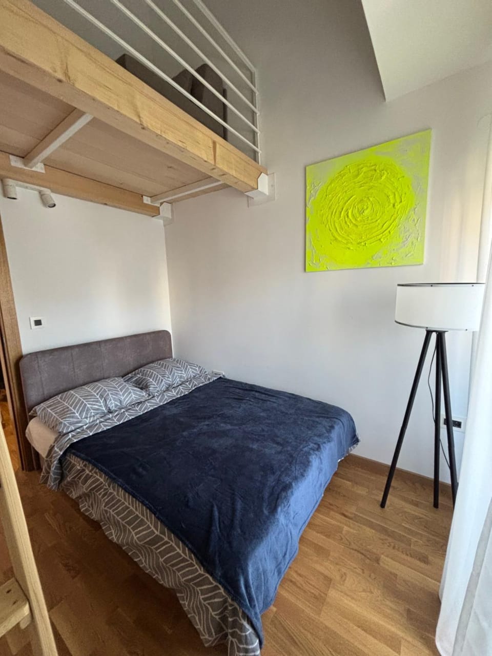 Bed, Photo of the whole room, Bedroom, bunk bed