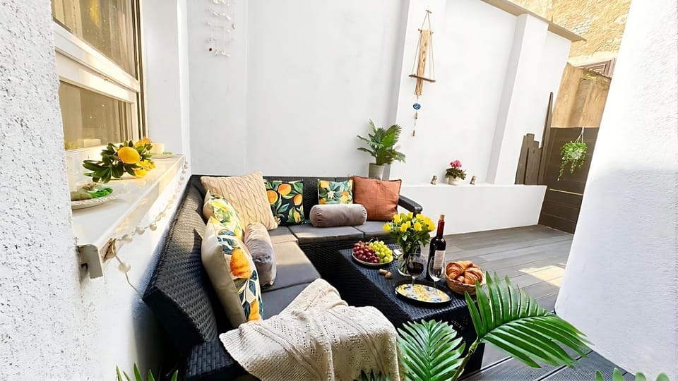 Urban Oasis with Private Terrace Apartment in Budapest