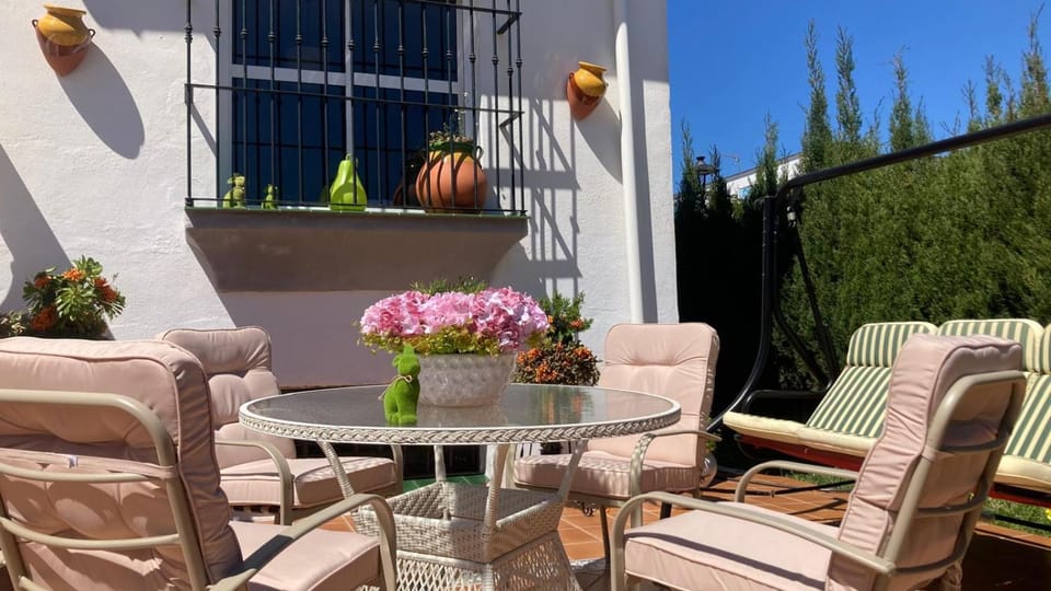 Patio, Spring, Day, Garden, View (from property/room), Balcony/Terrace, Living room, Seating area, Dining area, Garden view