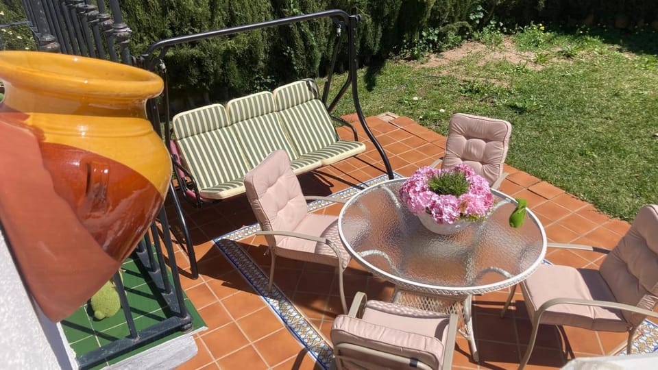 Patio, Spring, Day, Garden, View (from property/room), Balcony/Terrace, Living room, Seating area, Dining area, Garden view