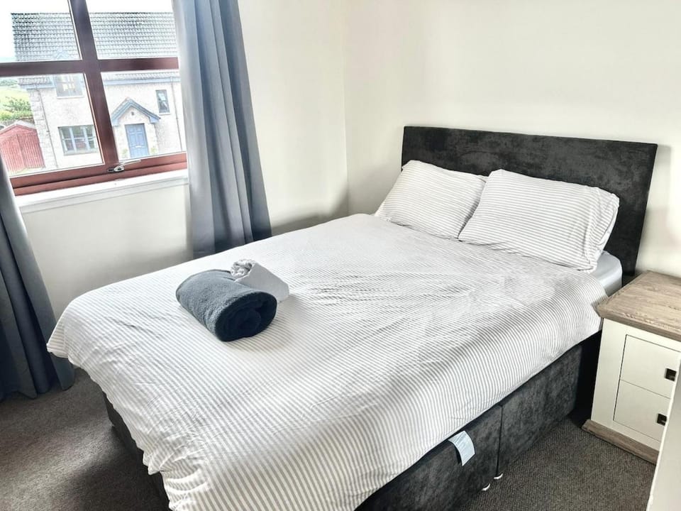 Coz, 2Bed Central Elgin - Free parking, WiFi Apartment in Elgin