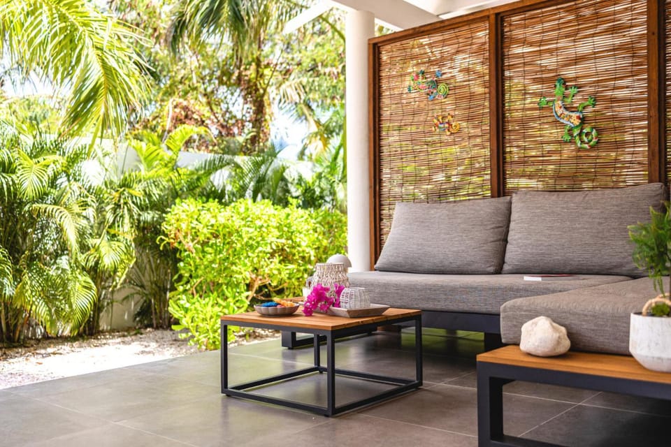 Patio, Day, Garden, View (from property/room), Balcony/Terrace, Seating area, Garden view
