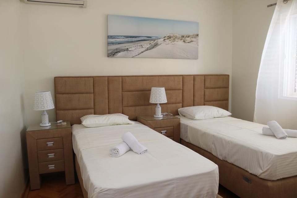 VILLA Amaris Boka Bay- Luxury Escape with Pool & Spa Villa in Kotor Municipality