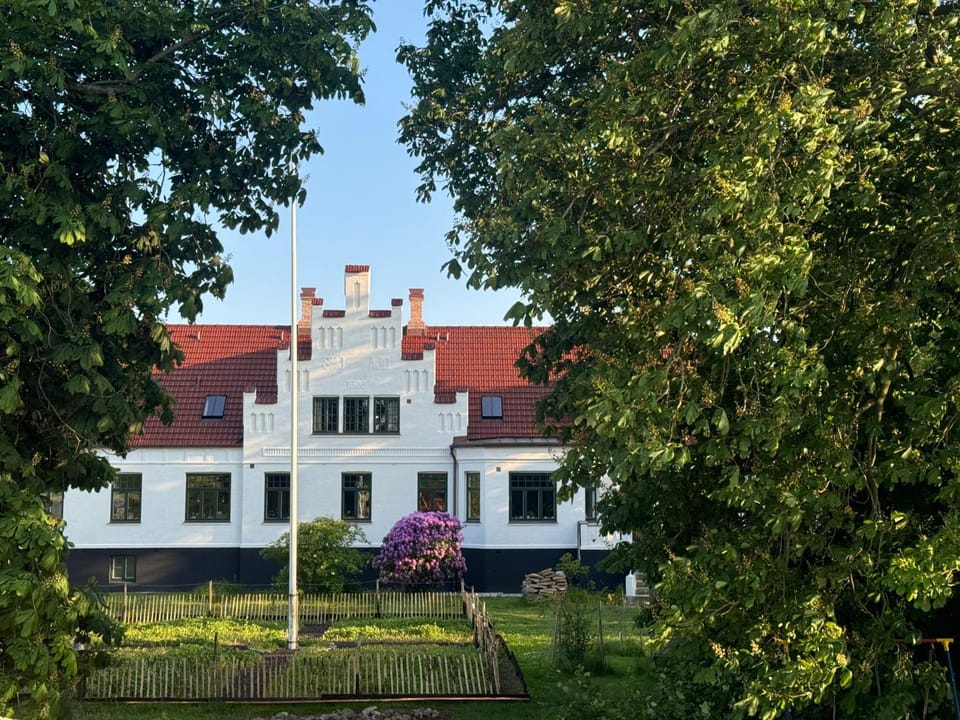 Property building, Garden