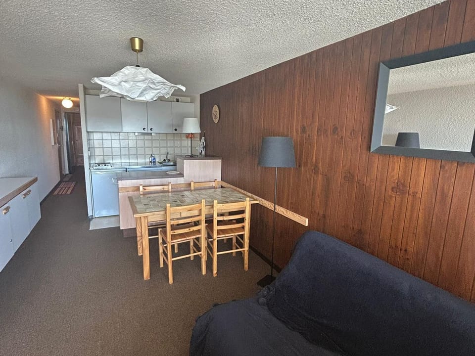 Appartement confort pour 4/6 pers. au cœur de la station avec terrasse - FR-1-814-140 Apartment in Besse-et-Saint-Anastaise