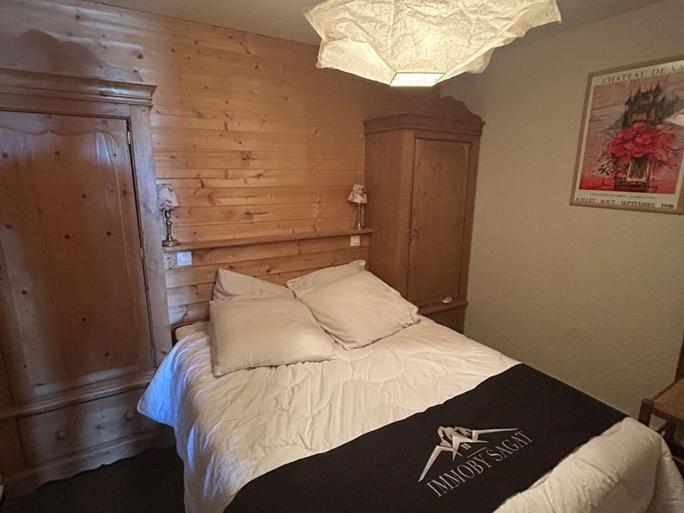 Appartement confort pour 4/6 pers. au cœur de la station avec terrasse - FR-1-814-140 Apartment in Besse-et-Saint-Anastaise