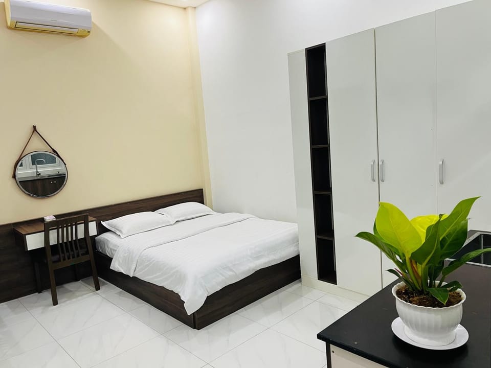 Bed, Bedroom, air conditioner
