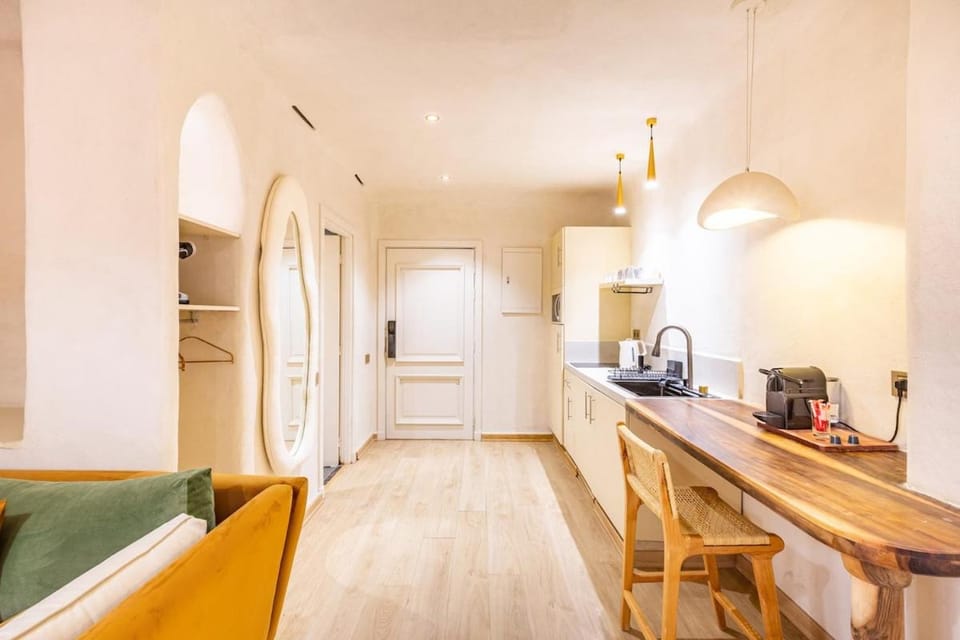 Boho Nest Gueliz Center, Terrace & Quiet Apartment in Marrakesh