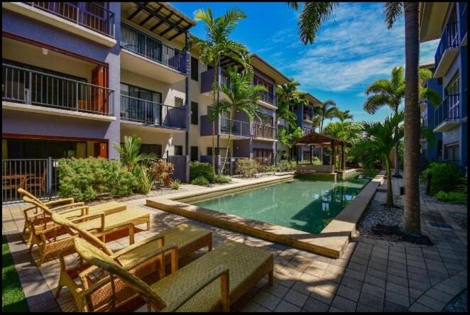 Cairns Central Southern Cross Atrium Private Apartments & Studio Apartment in Cairns