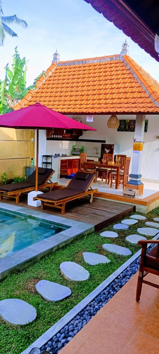 Property building, Garden, Balcony/Terrace, Garden view, Pool view, Swimming pool, sunbed