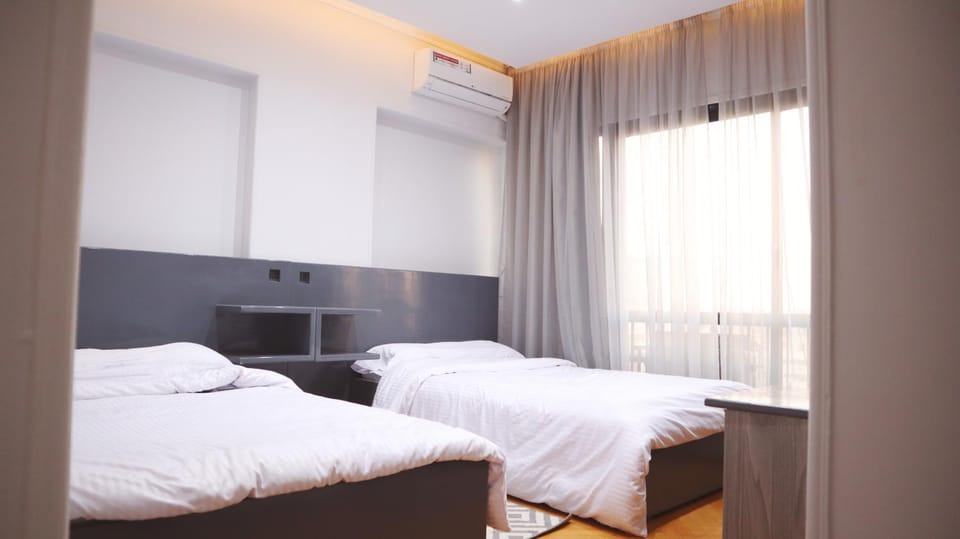 شقة فاخرة بقلب الزمالك Apartment in Cairo