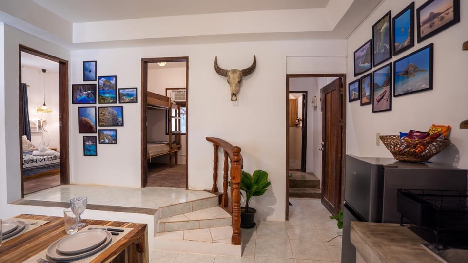 Living room, Bedroom, bunk bed