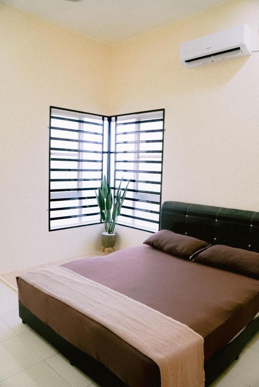 Wewe Homestay House in Perak Tengah District