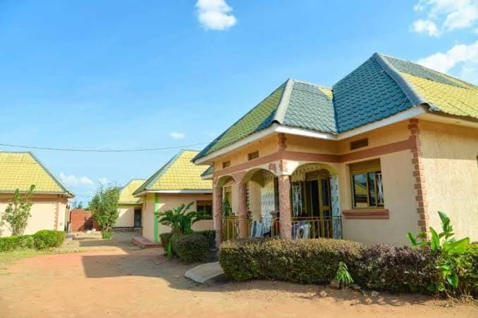 Country Side Homes Kasese Country House in Uganda