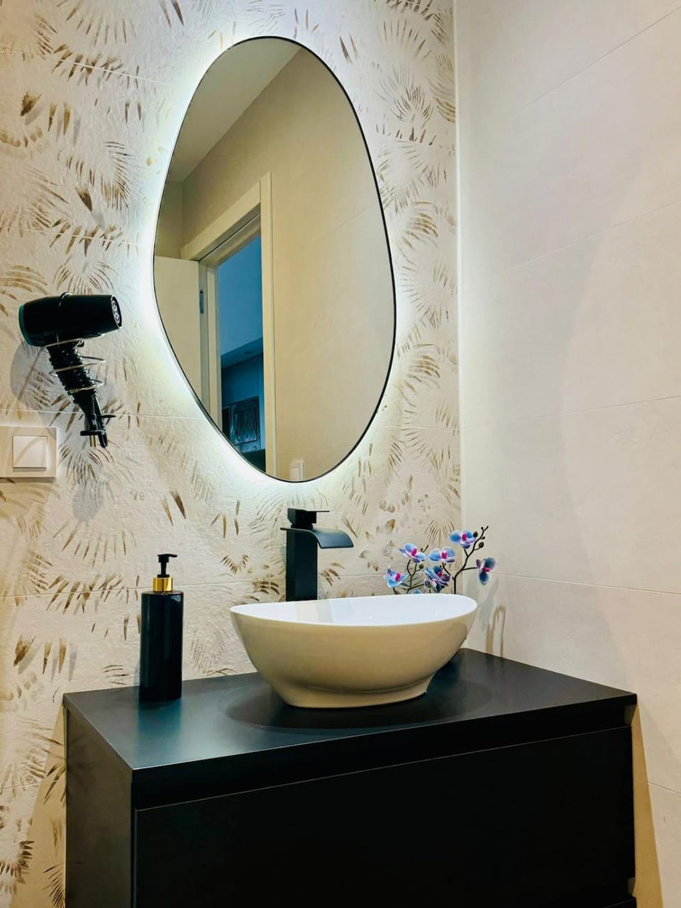 PLANAS 2 Design & Spaciousness with Terraza in Ruzafa SOHO Apartment in Valencia