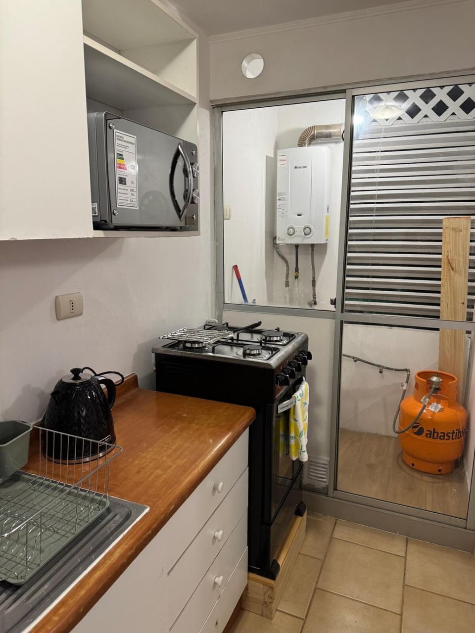 Kitchen or kitchenette