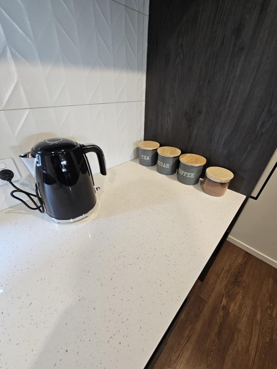 Coffee/tea facilities, Kitchen or kitchenette