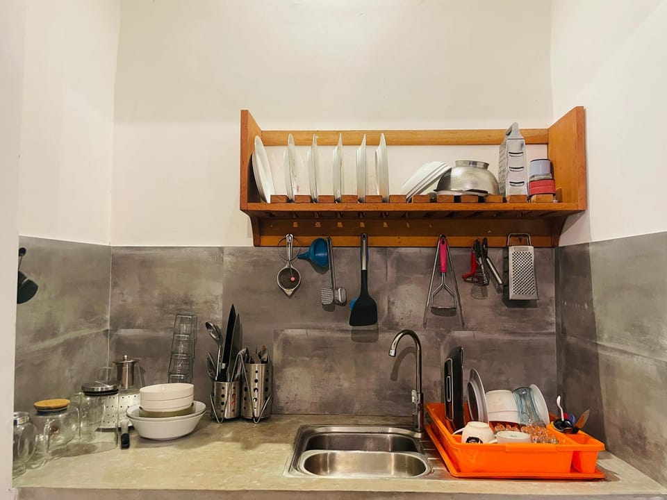Kitchen or kitchenette, kitchen, kitchen