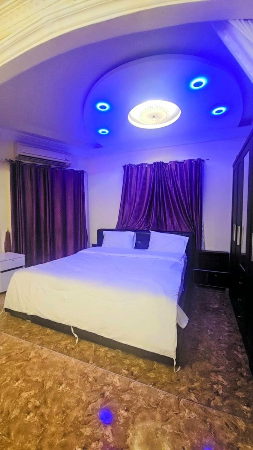 Holiday Pool Villa House in Pattaya City