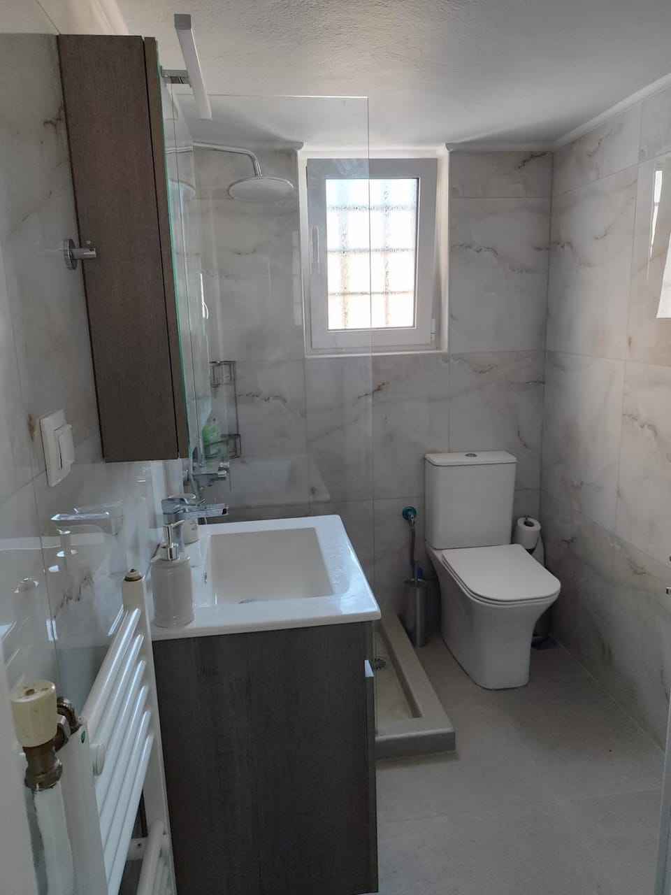 Shower, Toilet, Bathroom