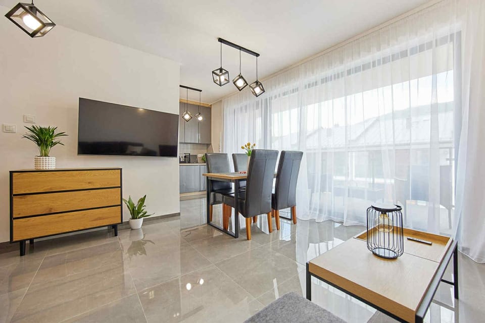 Communal lounge/ TV room, Seating area, Dining area