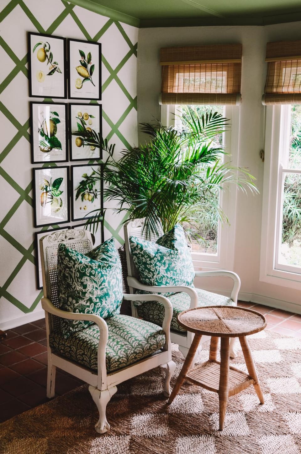 Living room, Seating area, Garden view