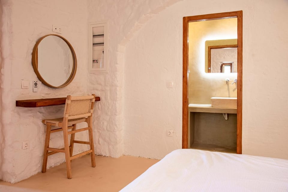 Agnanti Mountain & Sea Hideaway Apartment in Decentralized Administration of the Aegean