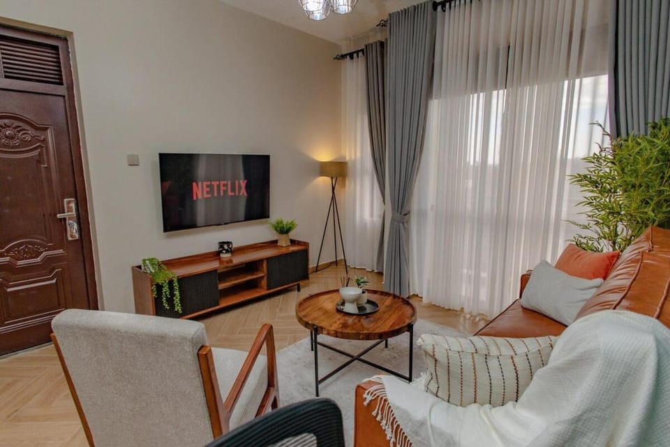 Communal lounge/ TV room, TV and multimedia, Living room, Seating area, Evening entertainment