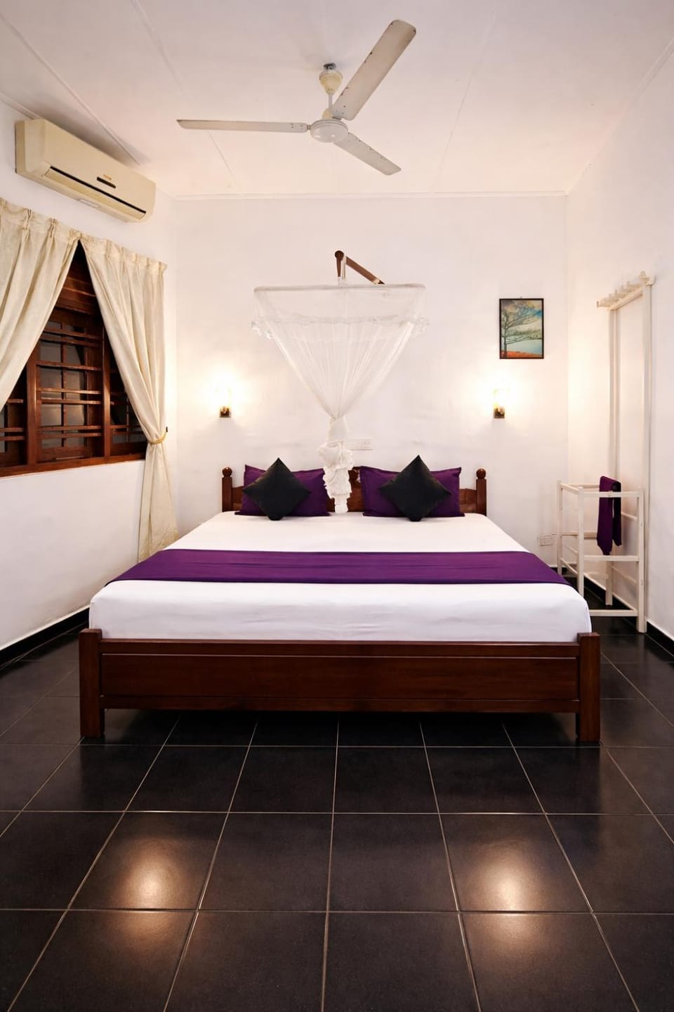 Mali Guest House Bed and Breakfast in Hikkaduwa