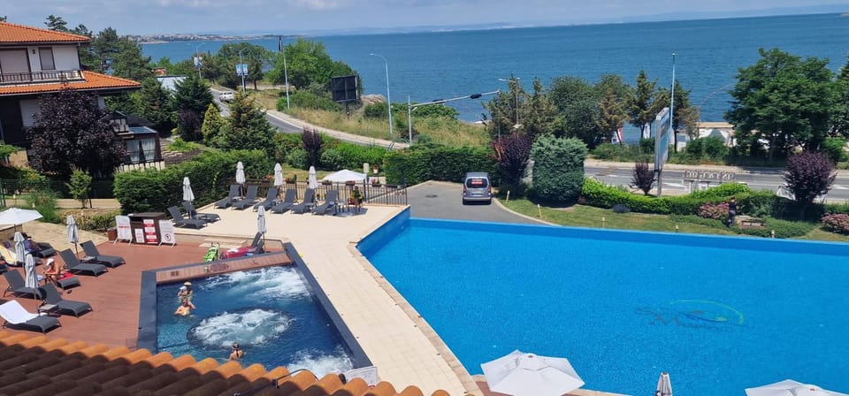 Pool view, Sea view, Swimming pool