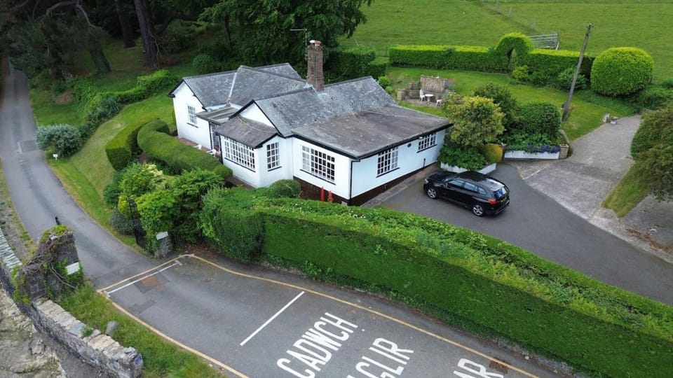 Bird's eye view, Garden, Garden view, Street view, Parking