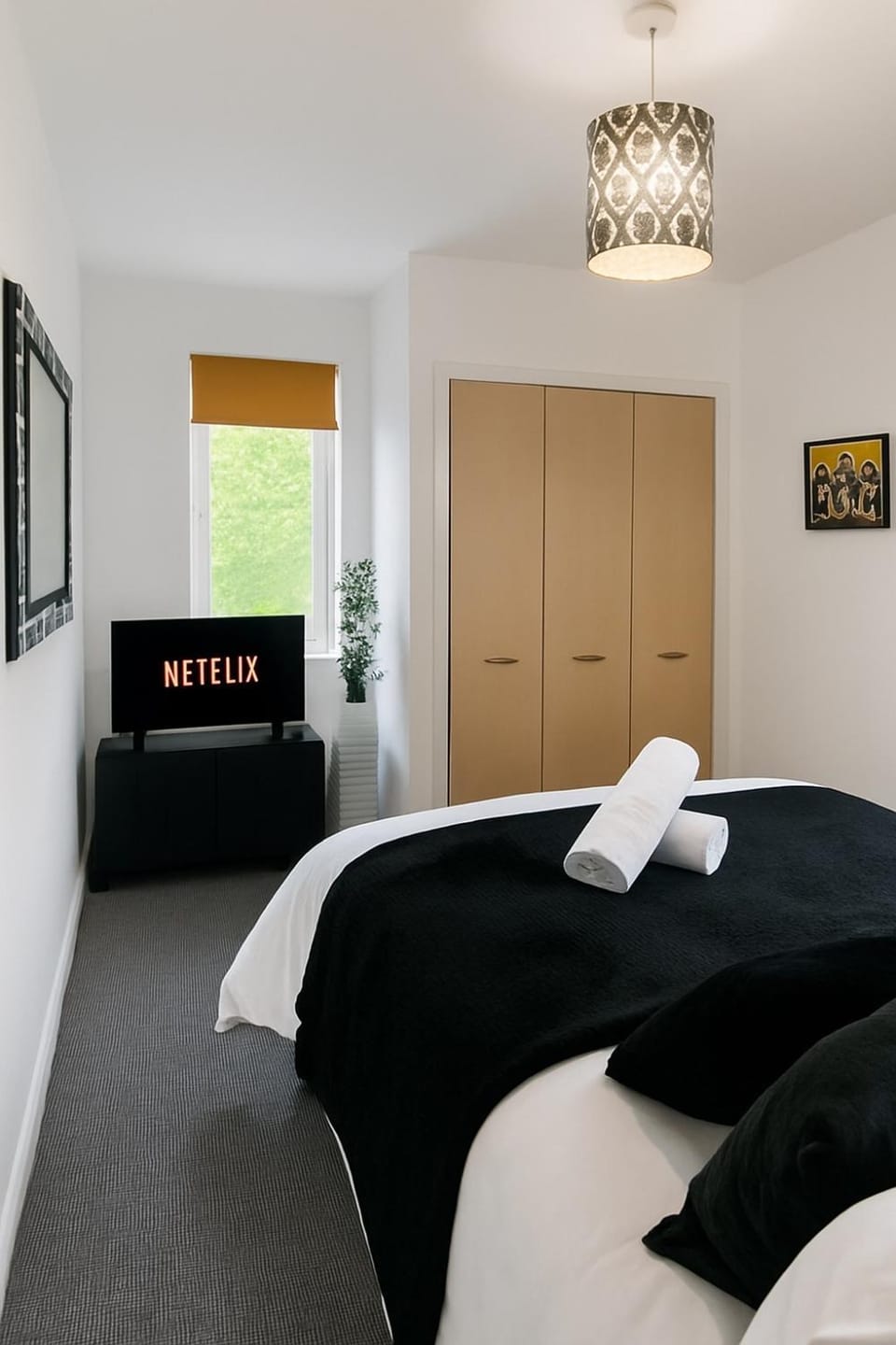 Bed, Photo of the whole room, Bedroom, wardrobe