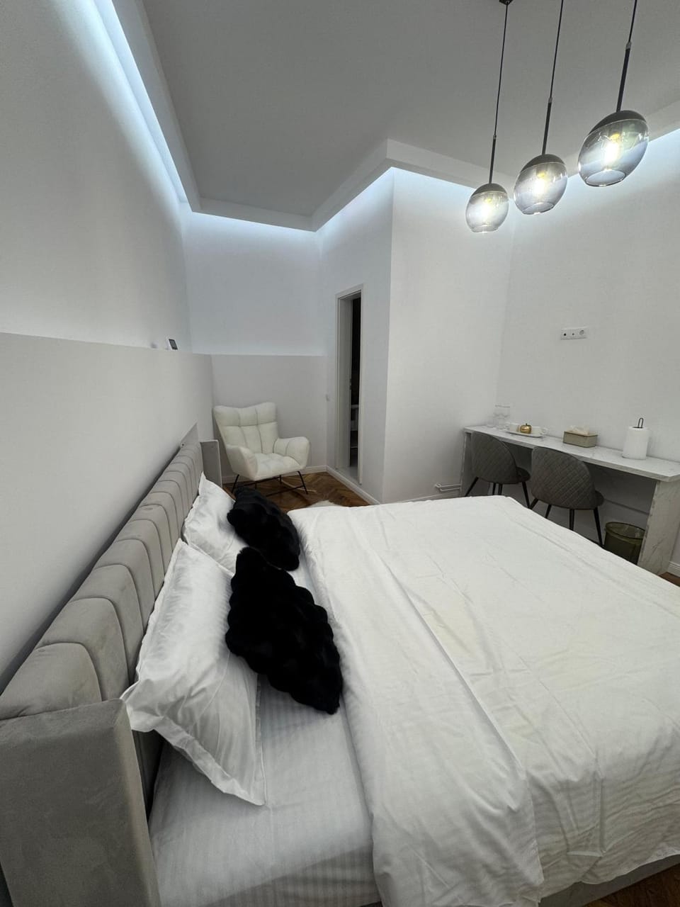 FLH - Central Oasis Studios Sibiu - Accommodation Near Big Square Apartment in Sibiu