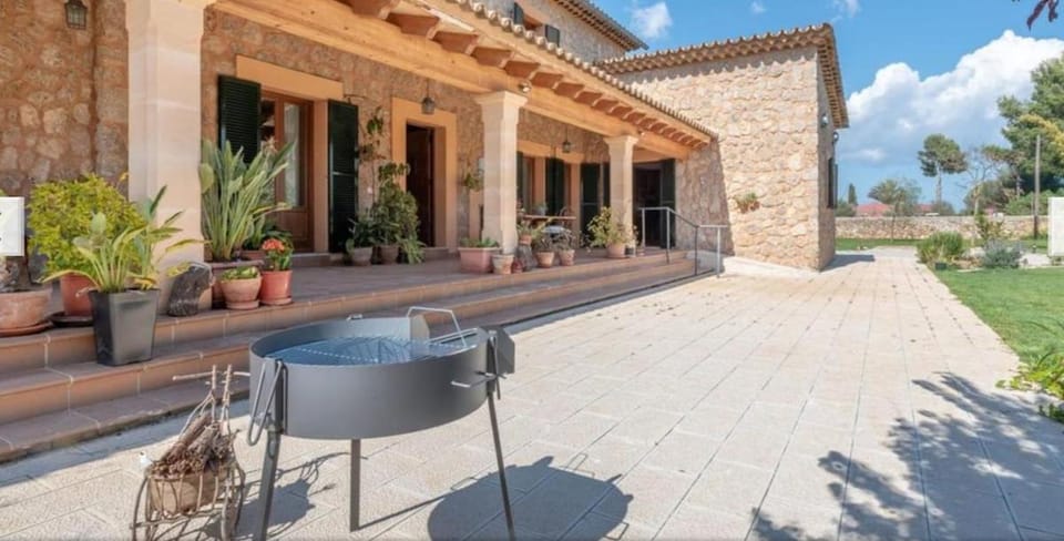 Lujosa Villa con piscina junto a Palma Villa in Pla de Mallorca