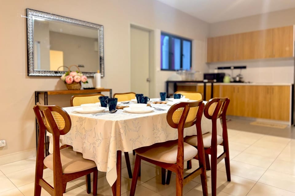 Designer 3BDR at KLIA, Arena with Netflix Apartment in Selangor, Malaysia