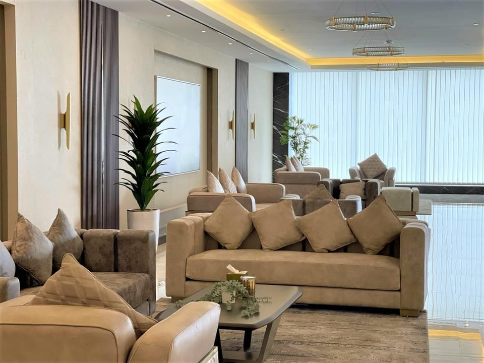 Communal lounge/ TV room, Seating area