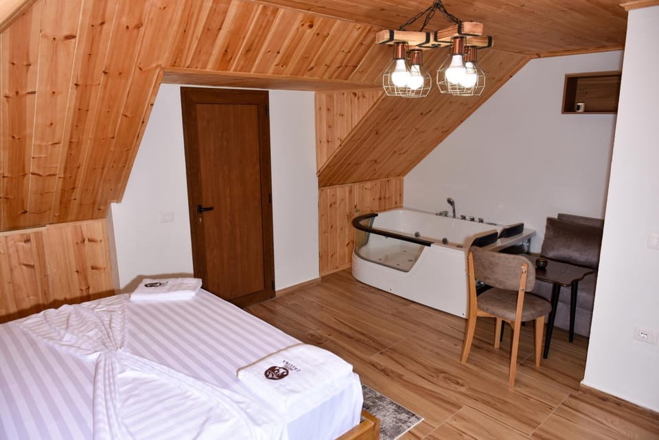 Bed, Photo of the whole room, Seating area, Bedroom, wardrobe