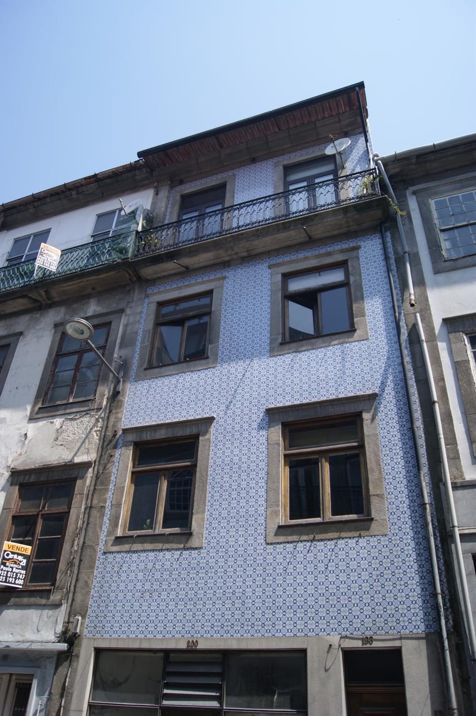 Facade/entrance