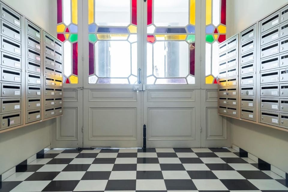 Property building, Facade/entrance