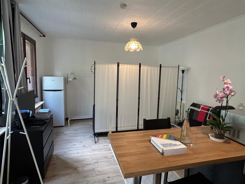 Studio 22m2 rénové sur cour privée Apartment in Issy-les-Moulineaux